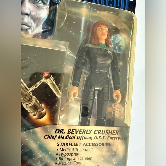 1996 Star Trek First Contact Dr Beverly Crusher Chef Medical Officer Figure - Picture 3 of 13